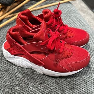 Nike Huarache Kids Sneakers.
